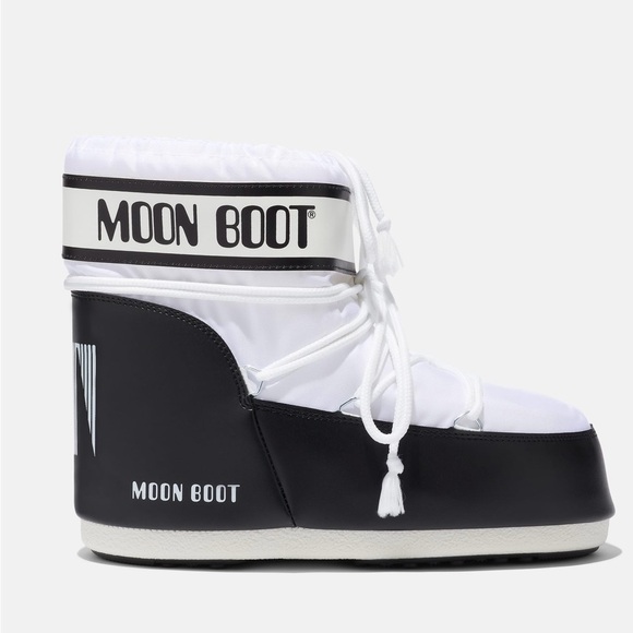 Moon Boot Shoes - ICON LOW WHITE NYLON MOON BOOTS (NWT)
